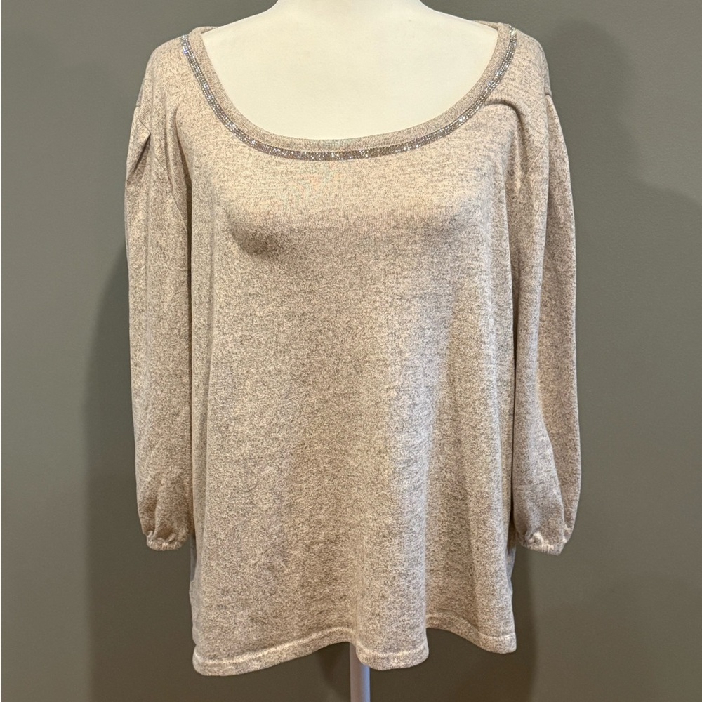 *GENTLY WORN* 89th & Madison Size 3X Cream Rhinestone Scoopneck Pullover Blouse